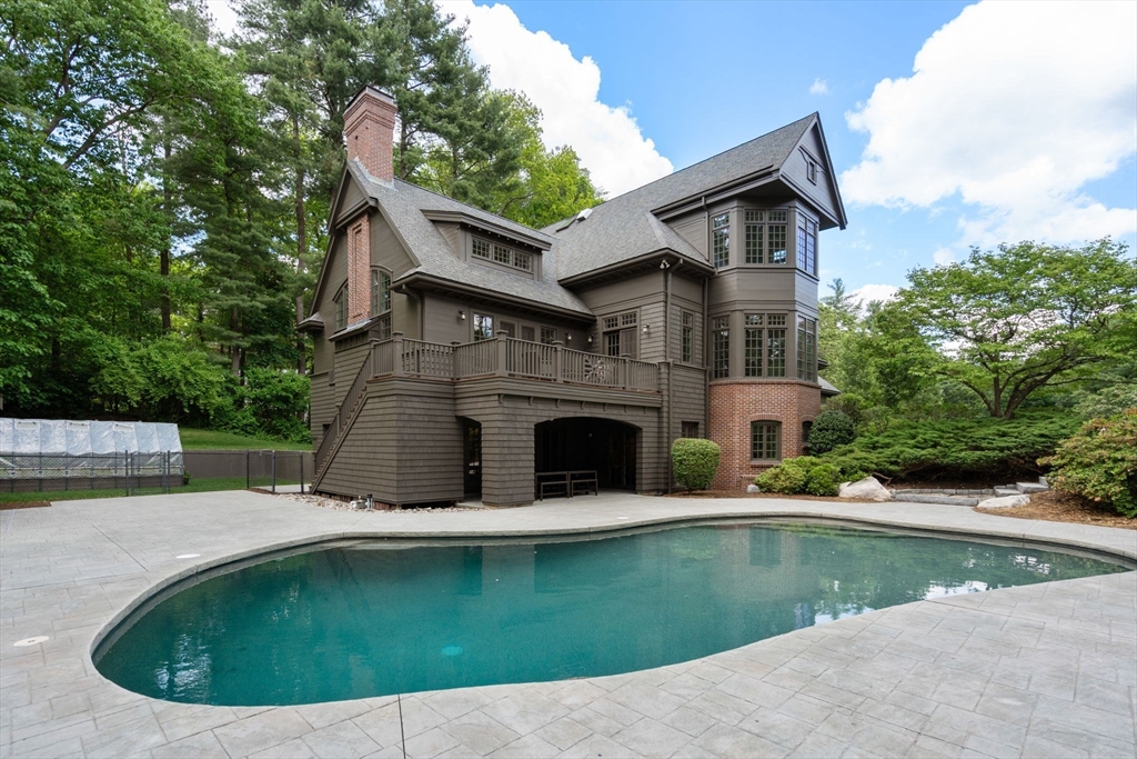 41 Stony Brook Road Weston, MA 02493 - Photo 36 of 40 Gallery Image 36