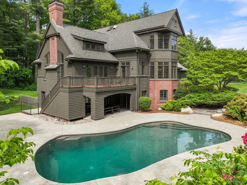 41 Stony Brook Road Weston, MA 02493 - Photo 4 of 40 Gallery Image 4