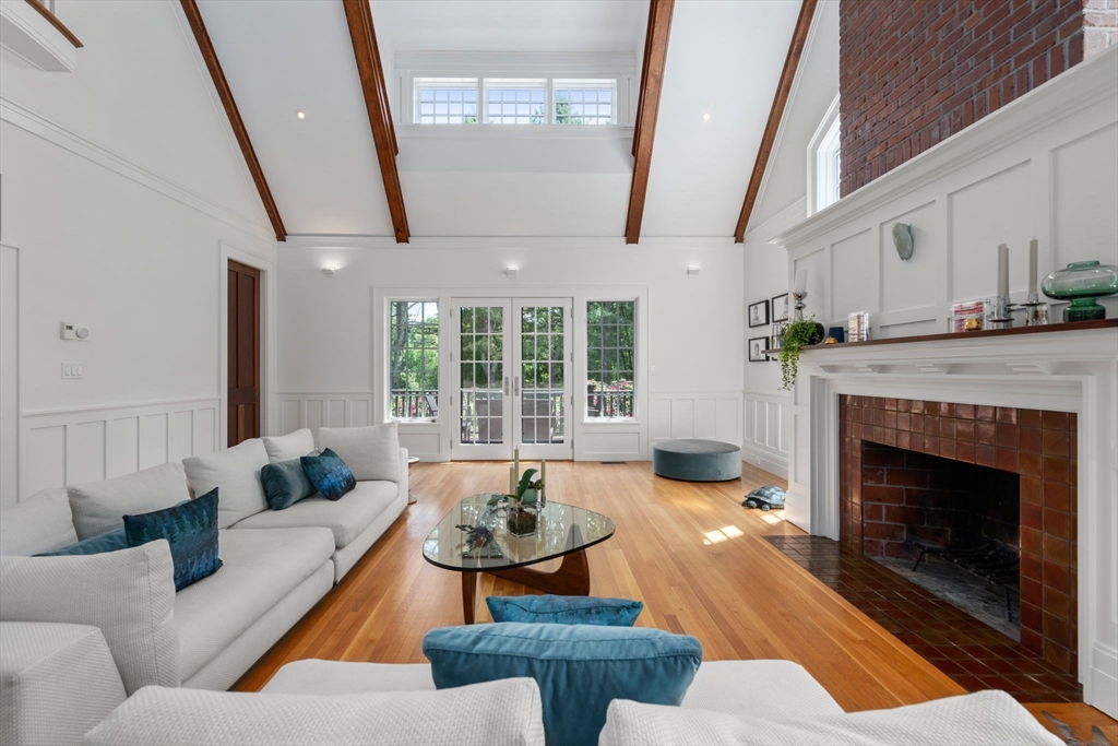41 Stony Brook Road Weston, MA 02493 - Photo 7 of 40 Gallery Image 7
