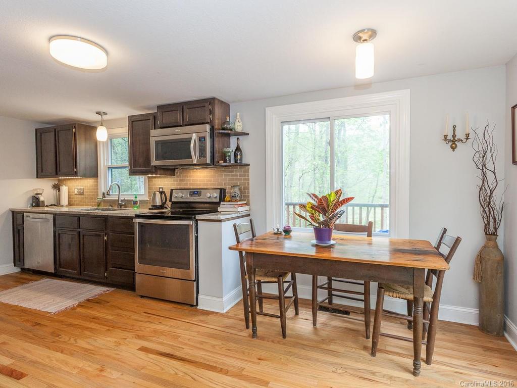 61 Reed Road Fairview, NC 28730 - Photo 5 of 24 Gallery Image 5