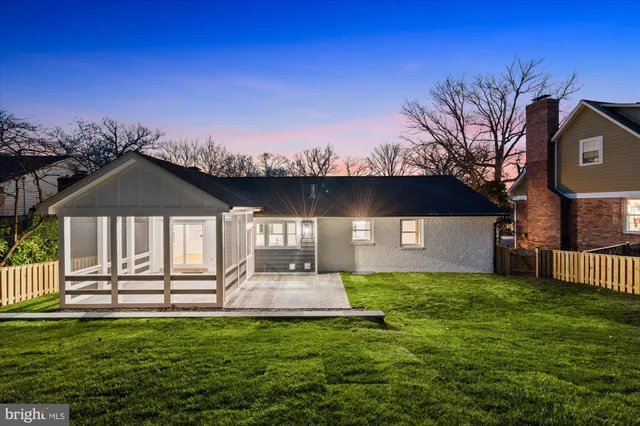 $1,450,000 | 624 Pullman Place, Alexandria, VA 22305