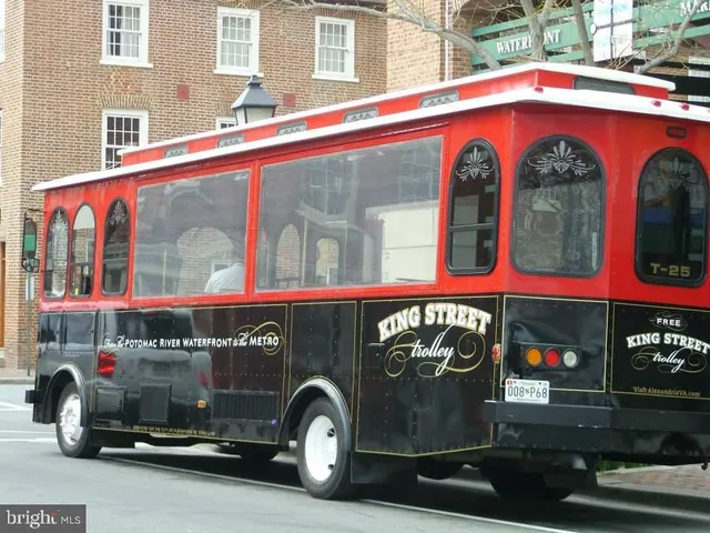 a view of street with sitting area