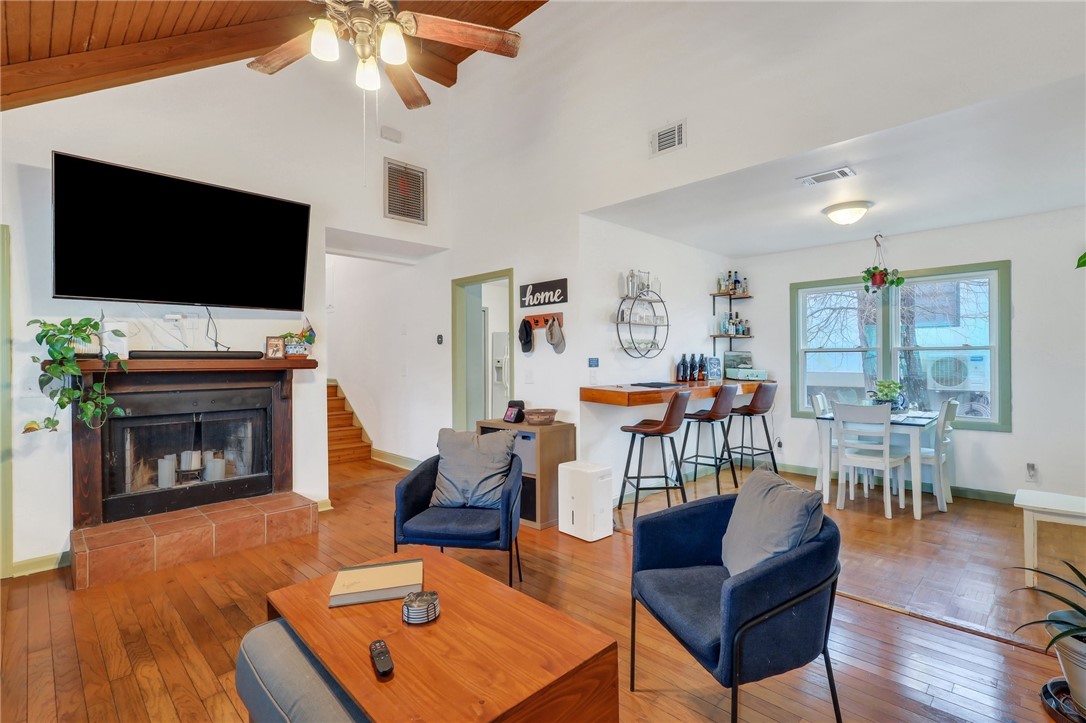 301 6th Avenue St. Simons Island, GA 31522 - Photo 11 of 37 Firplace