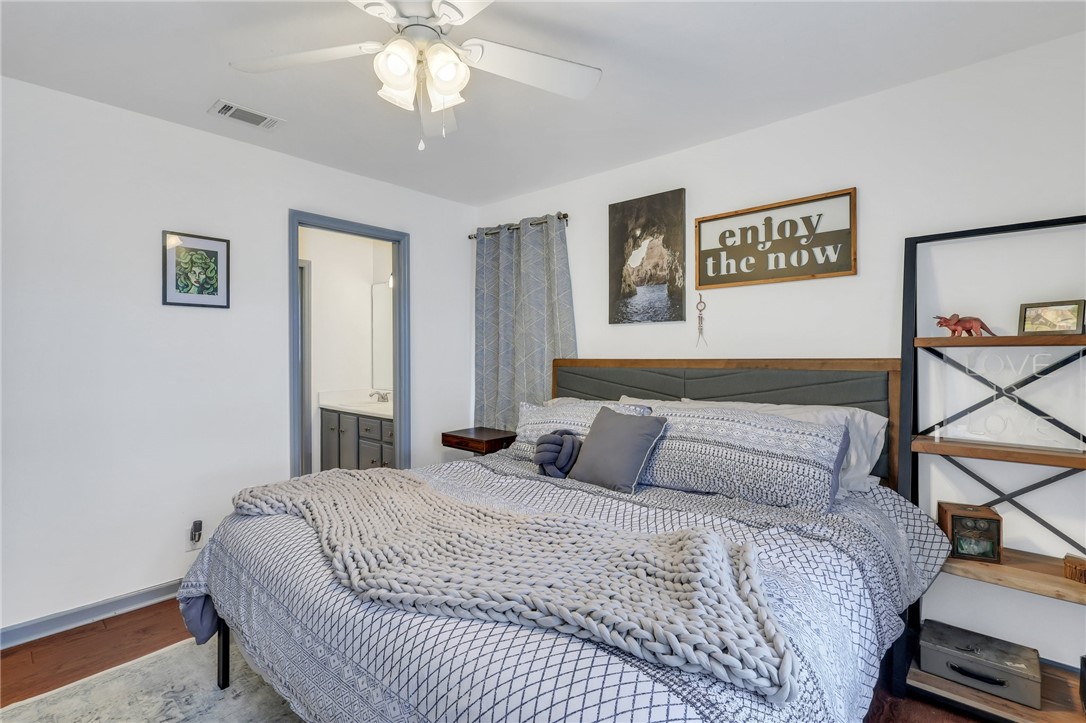 301 6th Avenue St. Simons Island, GA 31522 - Photo 25 of 37 Bedroom 2