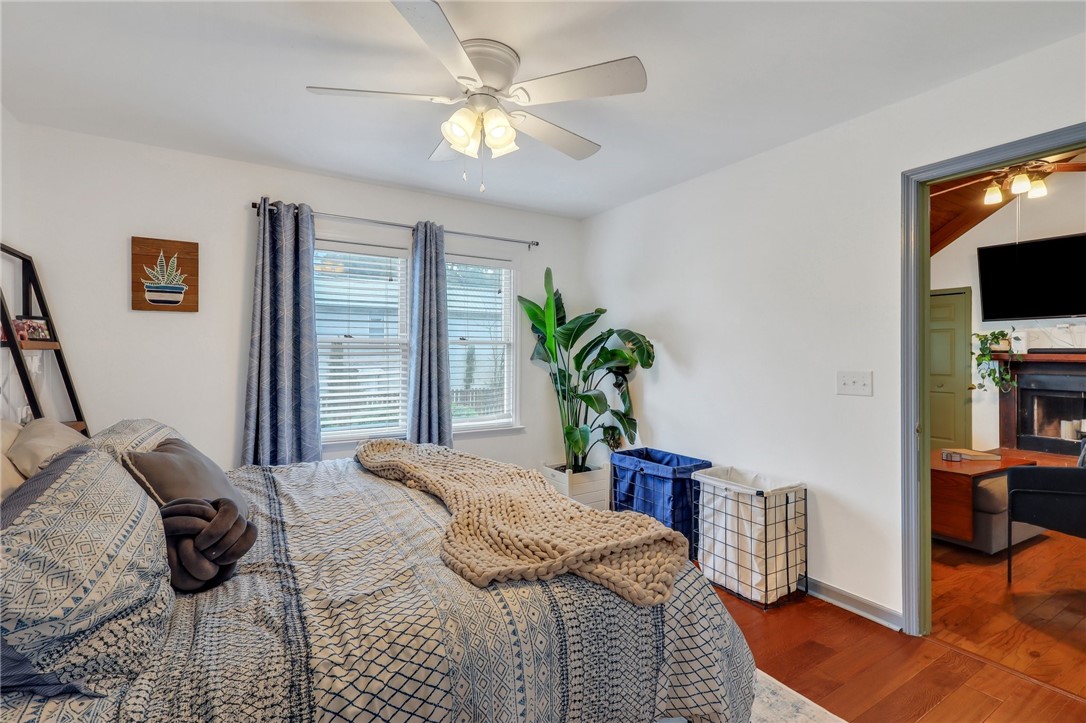 301 6th Avenue St. Simons Island, GA 31522 - Photo 26 of 37 Bedroom 2