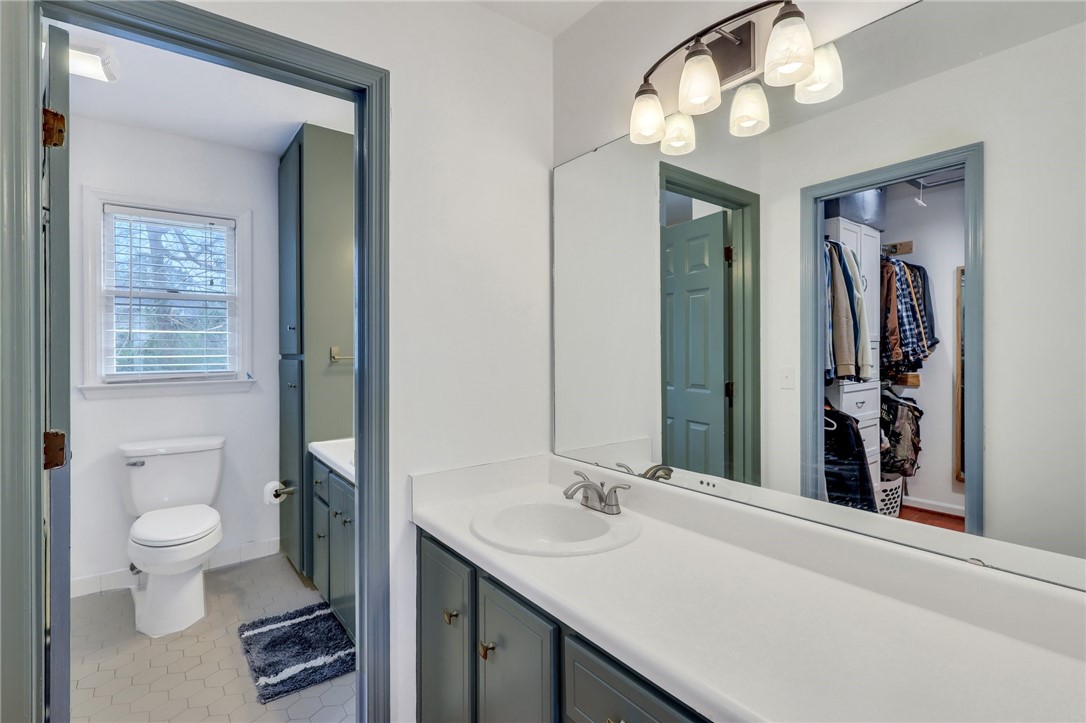 301 6th Avenue St. Simons Island, GA 31522 - Photo 27 of 37 Bath 2