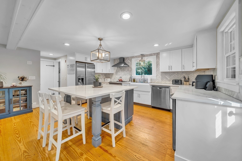 172 Ballville Road Bolton, MA 01740 - Photo 5 of 40 Gallery Image 5