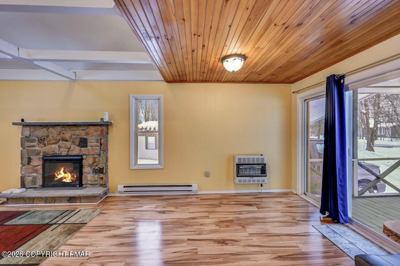 174 Bull Run Long Pond, PA 18334 - Photo 14 of 41 174 Bull Run 13 Large