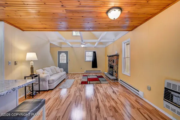$264,900 | 174 Bull Run, Long Pond, PA 18334