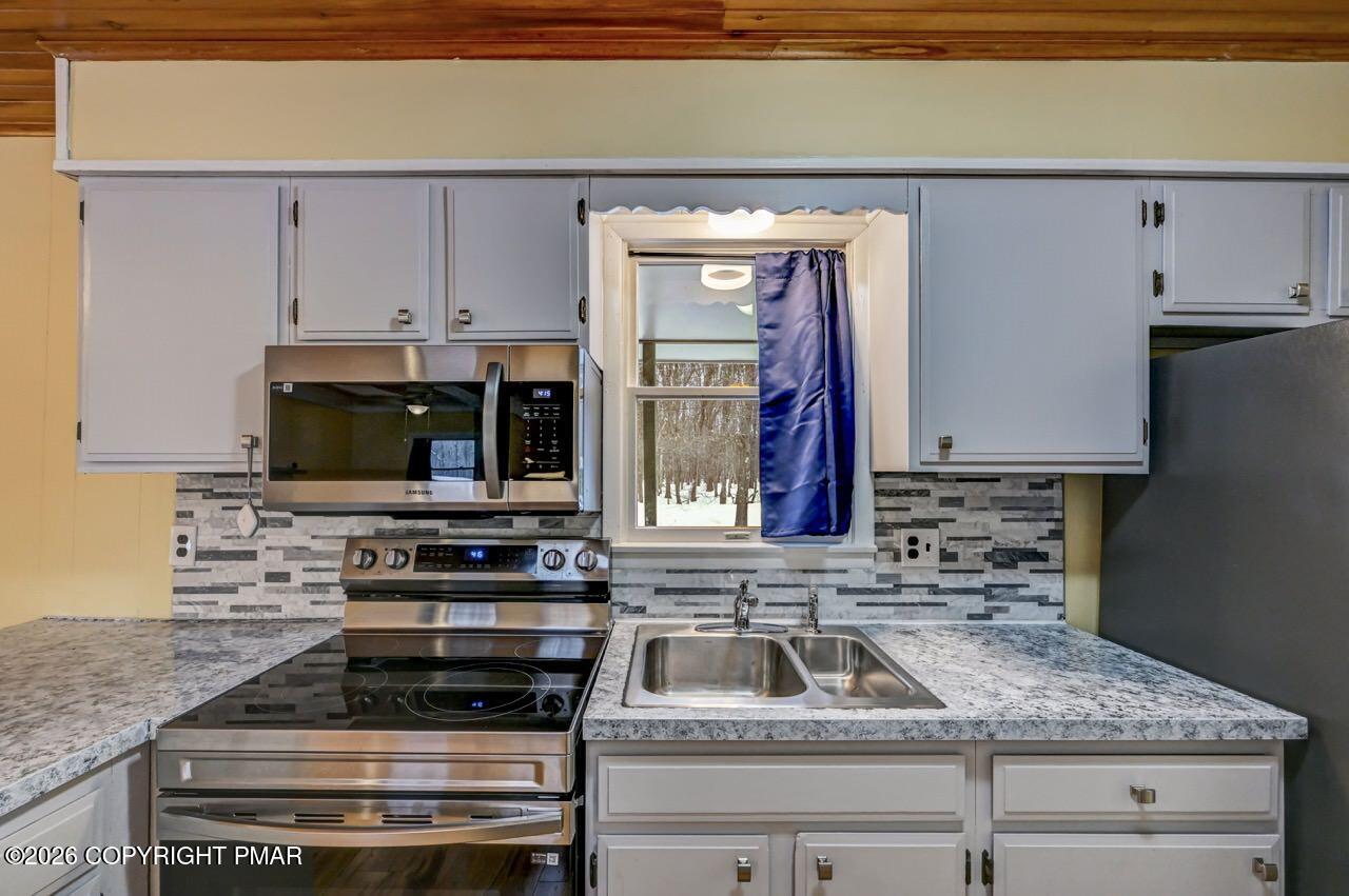 174 Bull Run Long Pond, PA 18334 - Photo 19 of 41 174 Bull Run 18 Large