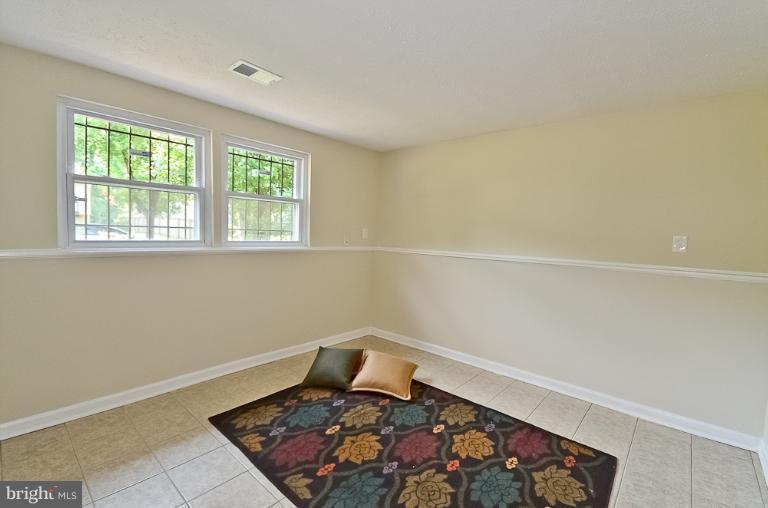 9301 Friar Road Fort Washington, MD 20744 - Photo 19 of 30 Bedroom