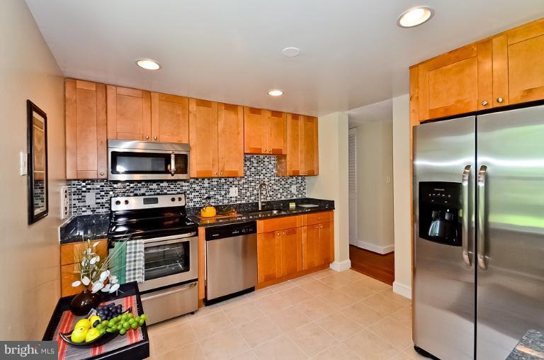 9301 Friar Road Fort Washington, MD 20744 - Photo 5 of 30 Kitchen