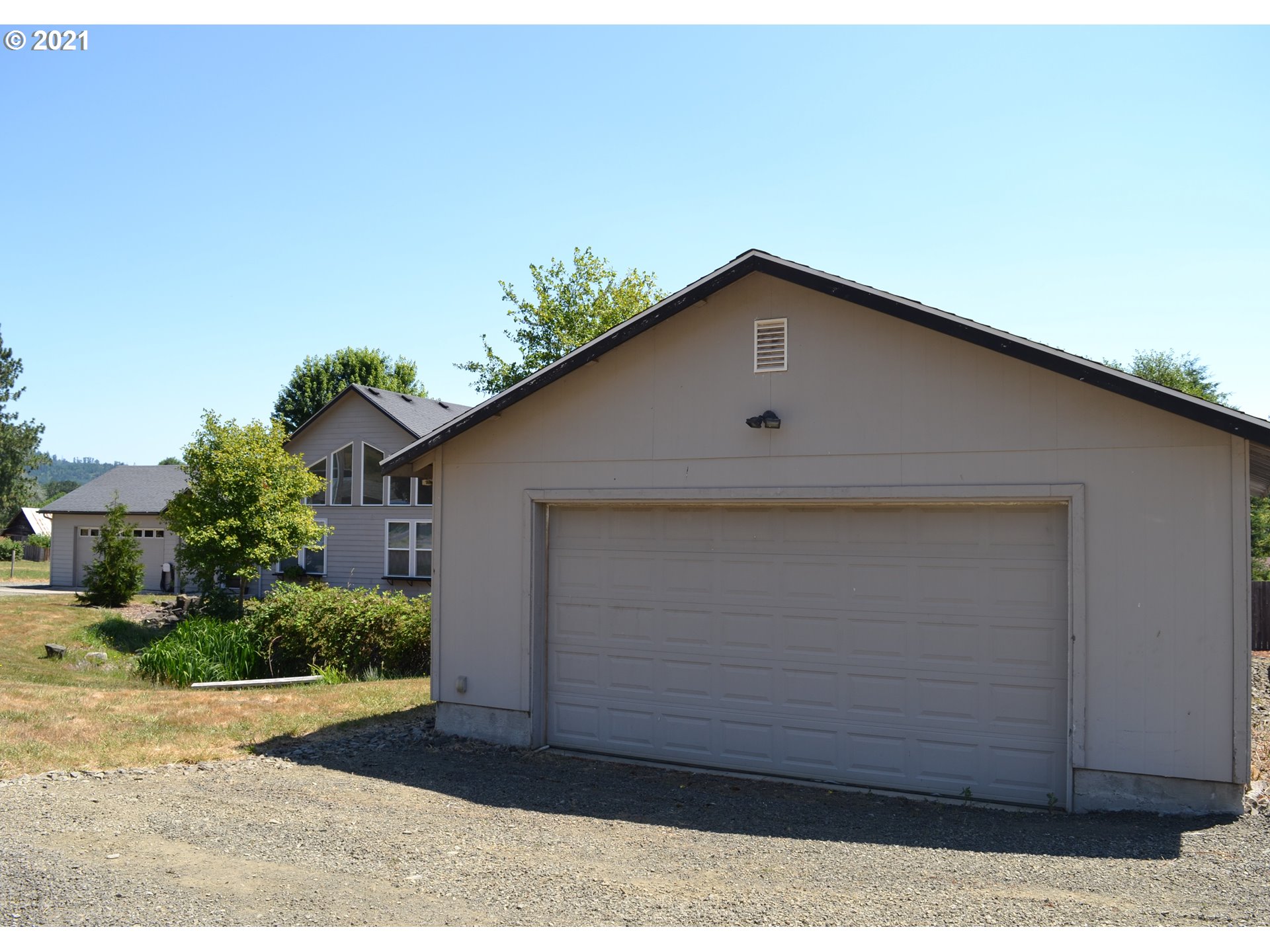80339 Old Lorane Road Eugene, OR 97405 - Photo 3 of 32 Gallery Image 3