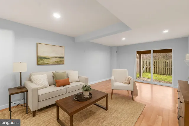 $2,700 | 9419 Horizon Run Road, Unit 10C, Gaithersburg, MD 20886