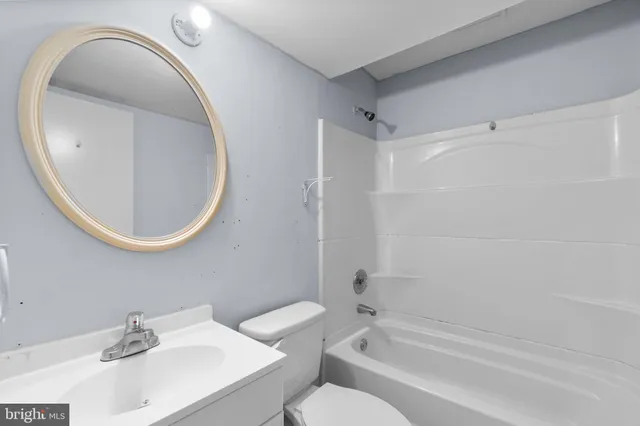 $2,700 | 9419 Horizon Run Road, Unit 10C, Gaithersburg, MD 20886