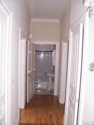 726 Gaston Street Raleigh, NC 27605 - Photo 6 of 9 Hall bath.