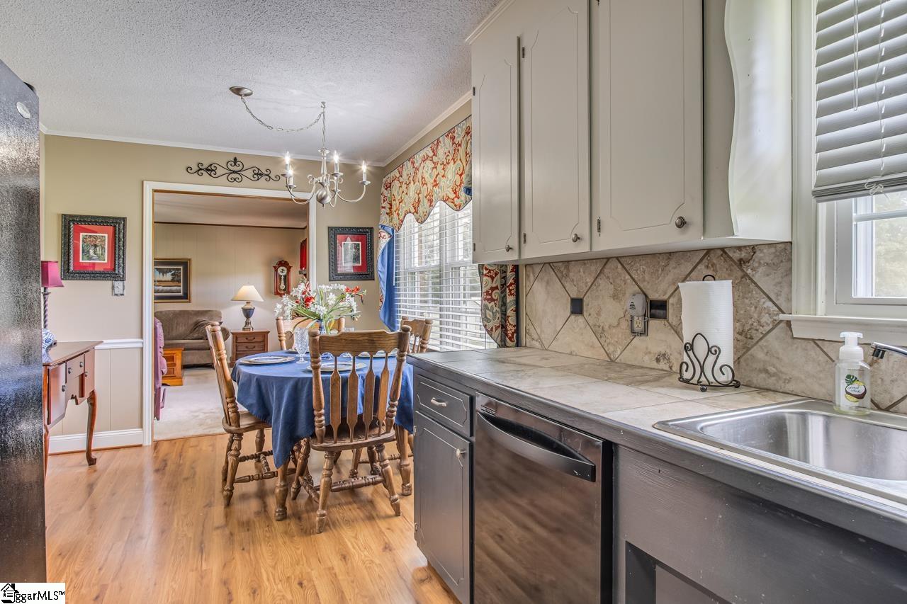 1222 Cain Road Laurens, SC 29360 - Photo 12 of 26 Gallery Image 12