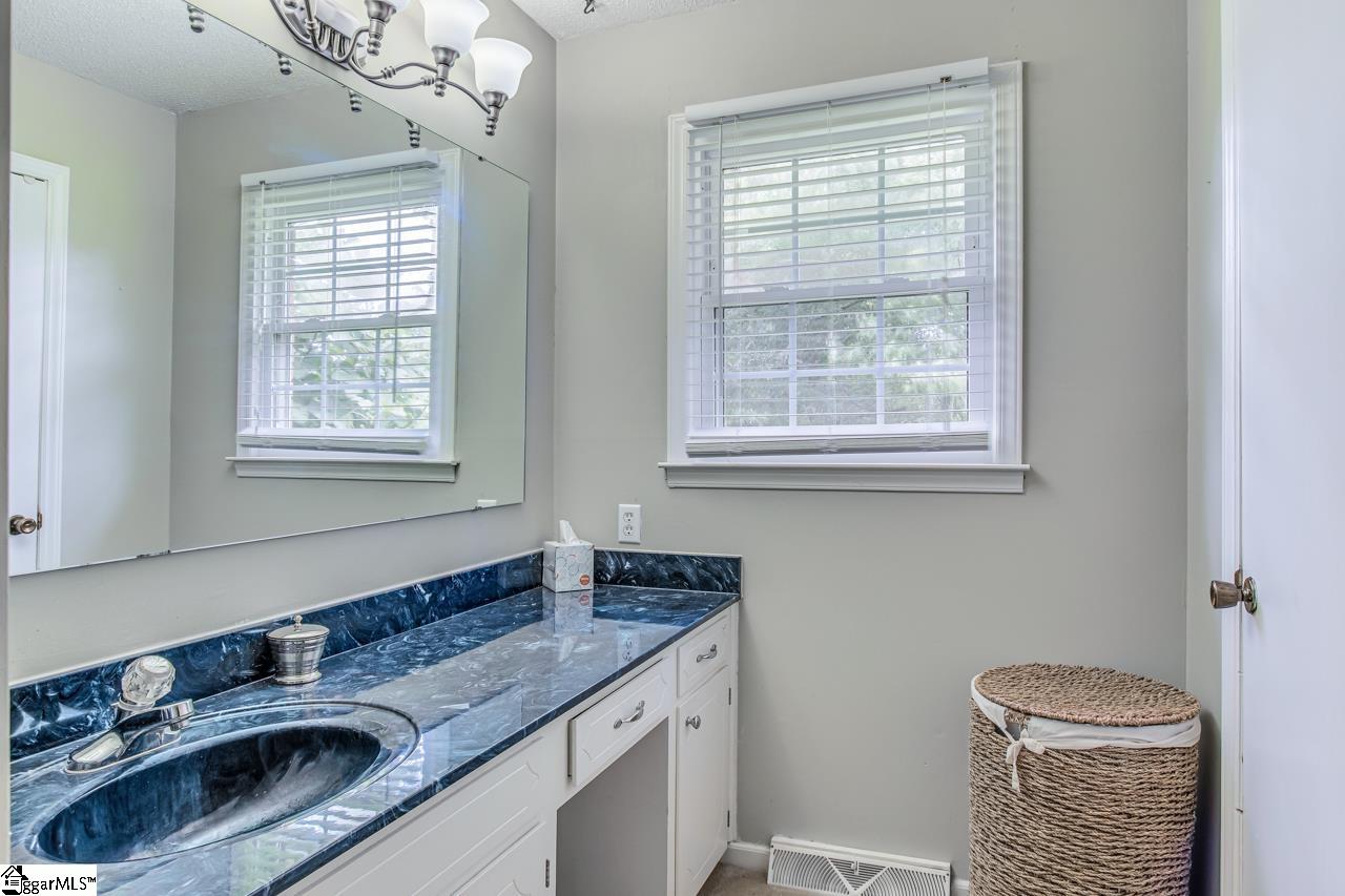1222 Cain Road Laurens, SC 29360 - Photo 17 of 26 Gallery Image 17