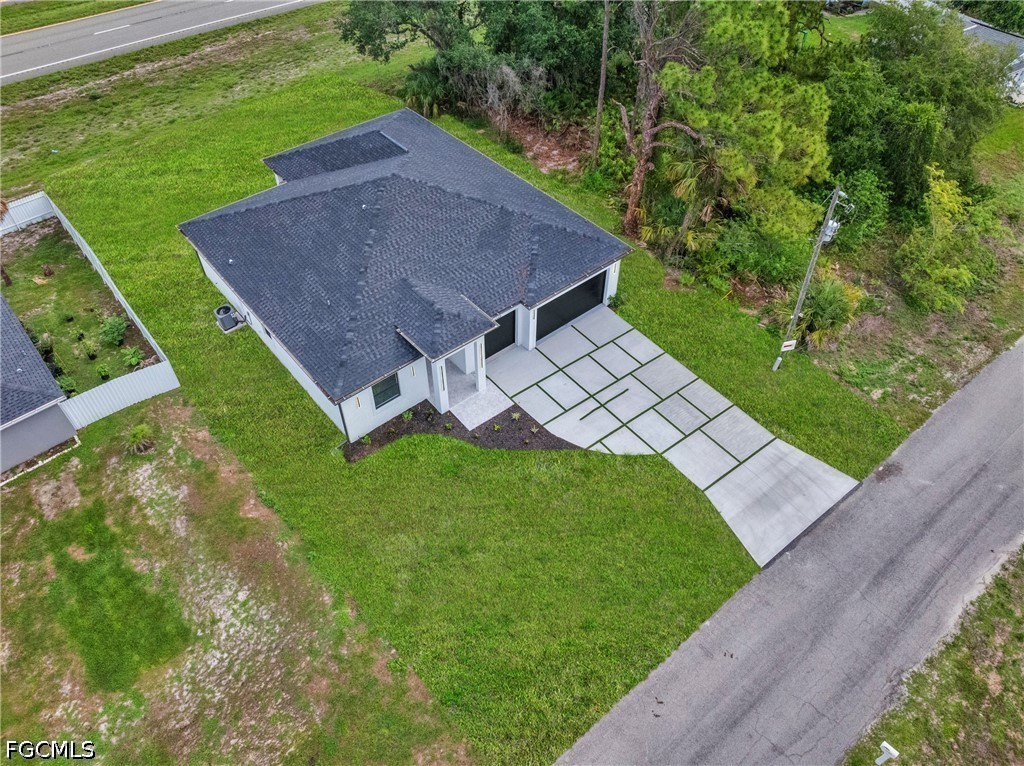 6037 North Moss Road LaBelle, FL 33935 - Photo 1 of 50