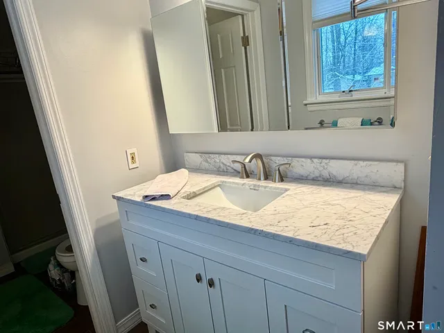 $798,000 | 6 Katrina Circle, Bethel, CT 06801