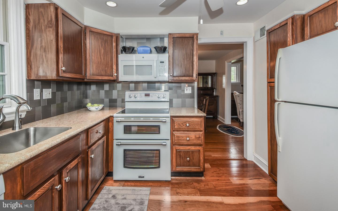 930 Valley Road Blue Bell, PA 19422 - Photo 7 of 22
