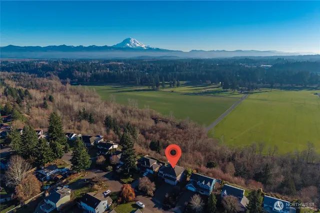 a view of outdoor space and city view