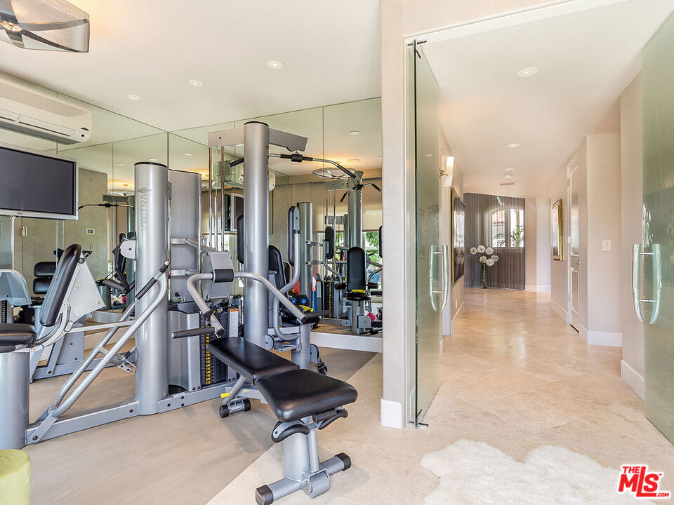 6005 Annie Oakley Road Hidden Hills, CA 91302 - Photo 11 of 31