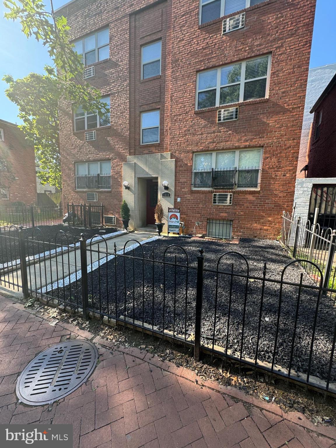 1010 P Street Northwest, Unit 4 Washington, DC 20001 - Photo 2 of 32