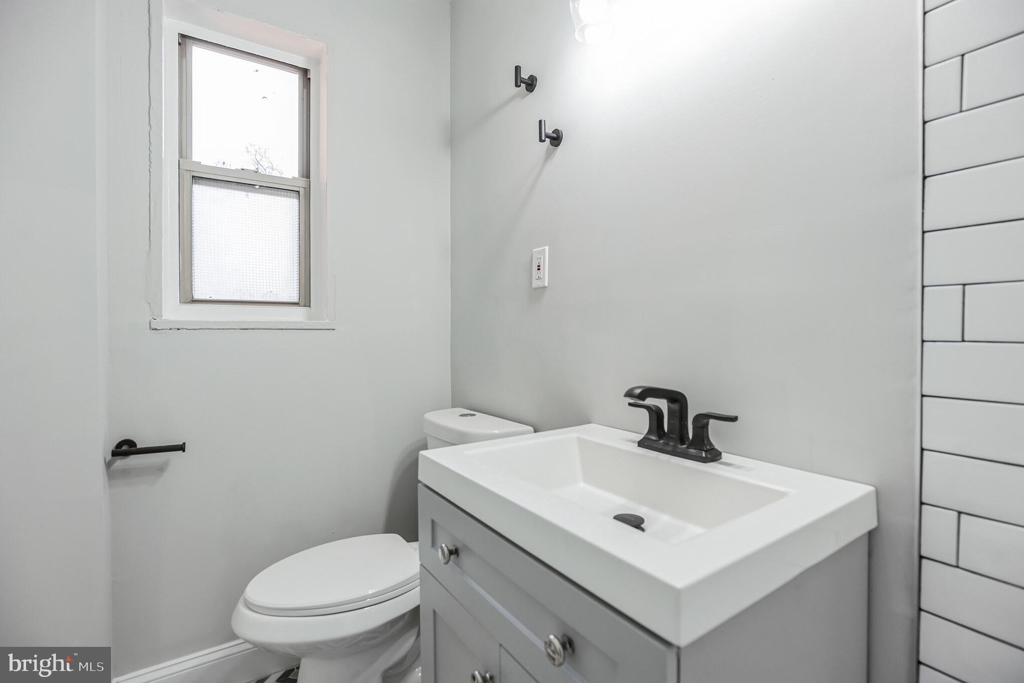 1010 P Street Northwest, Unit 4 Washington, DC 20001 - Photo 23 of 32
