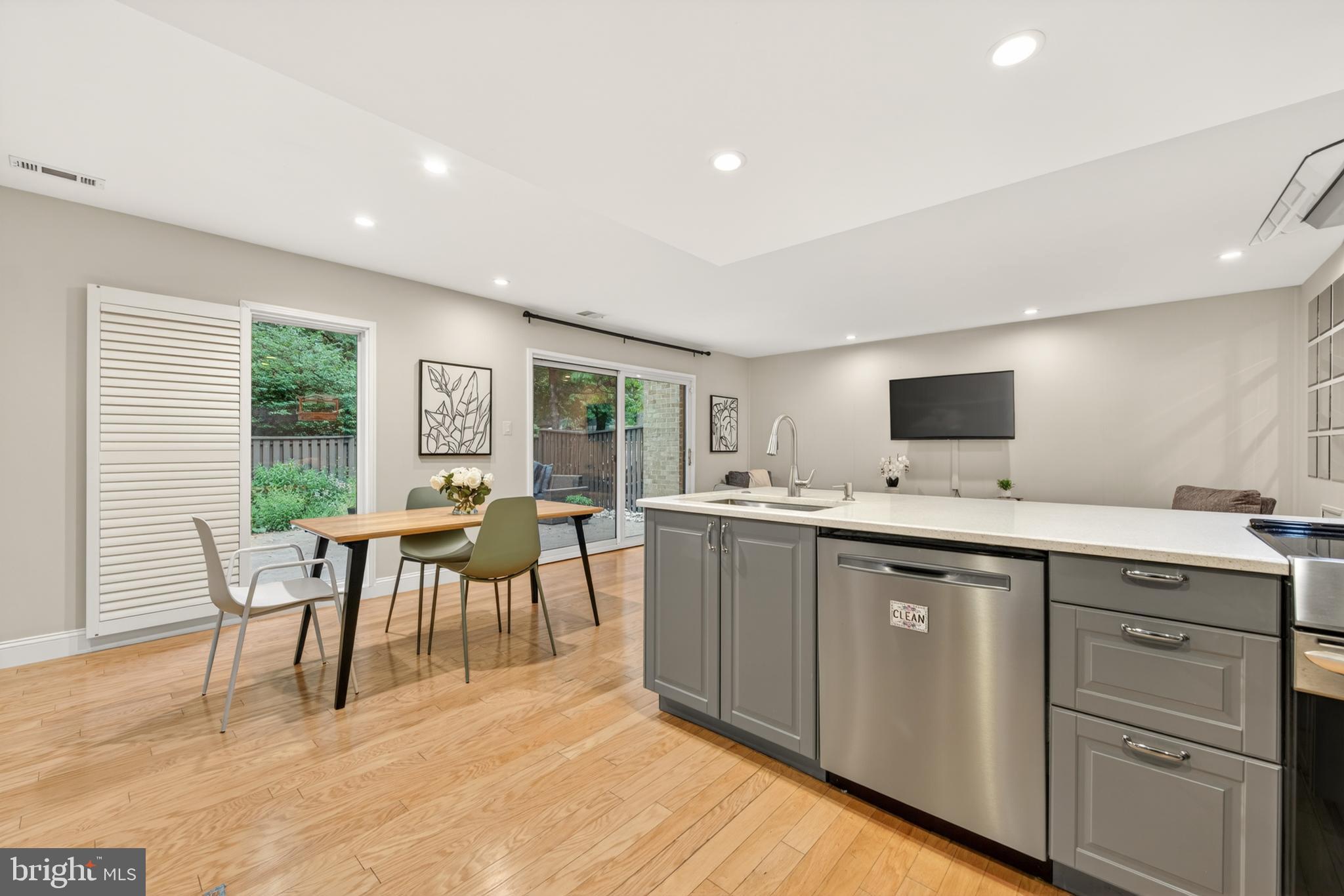 1816 Ivy Oak Square, Unit 47 Reston, VA 20190 - Photo 12 of 28