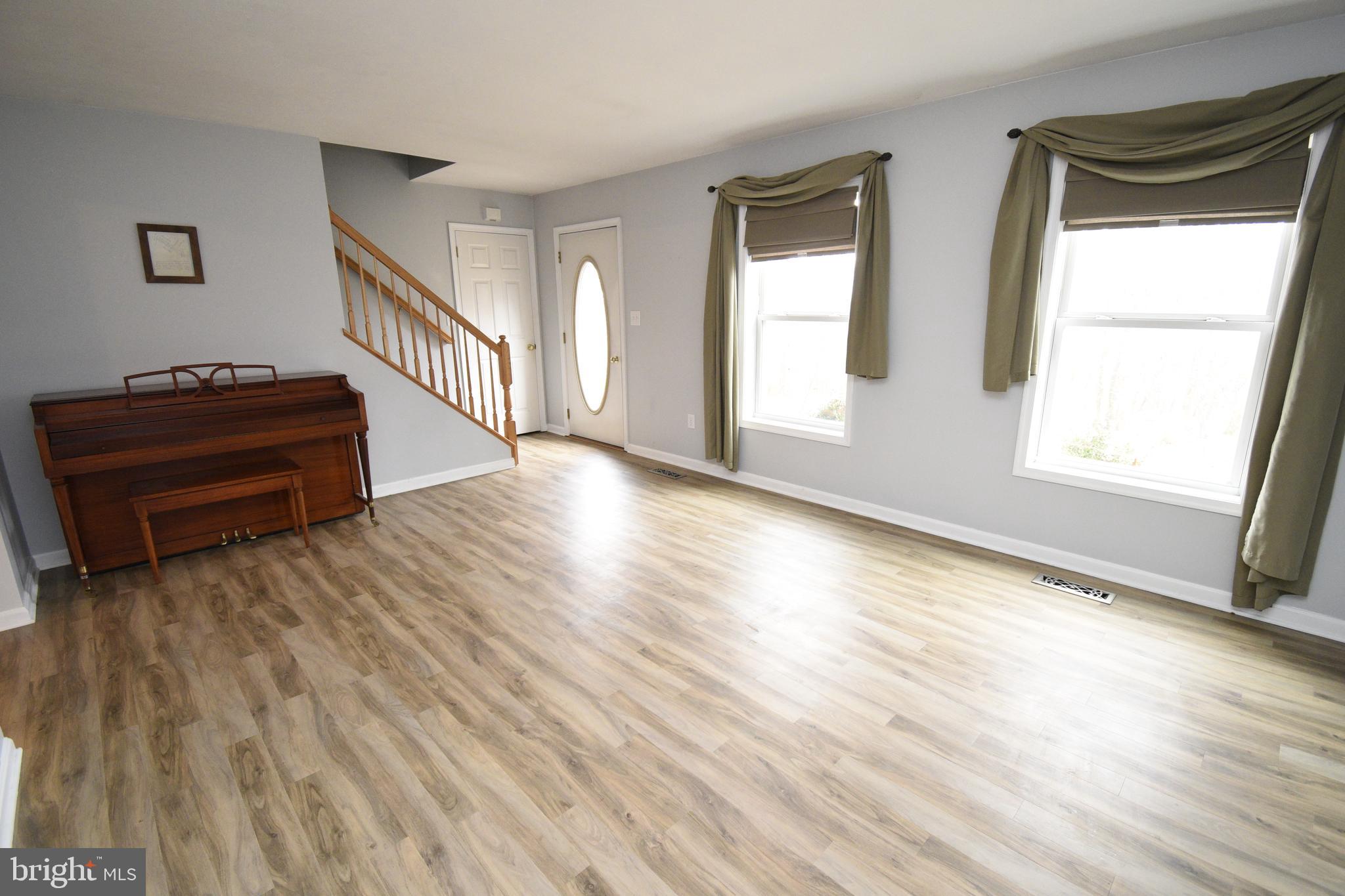 5716 Bull Road Dover, PA 17315 - Photo 5 of 29