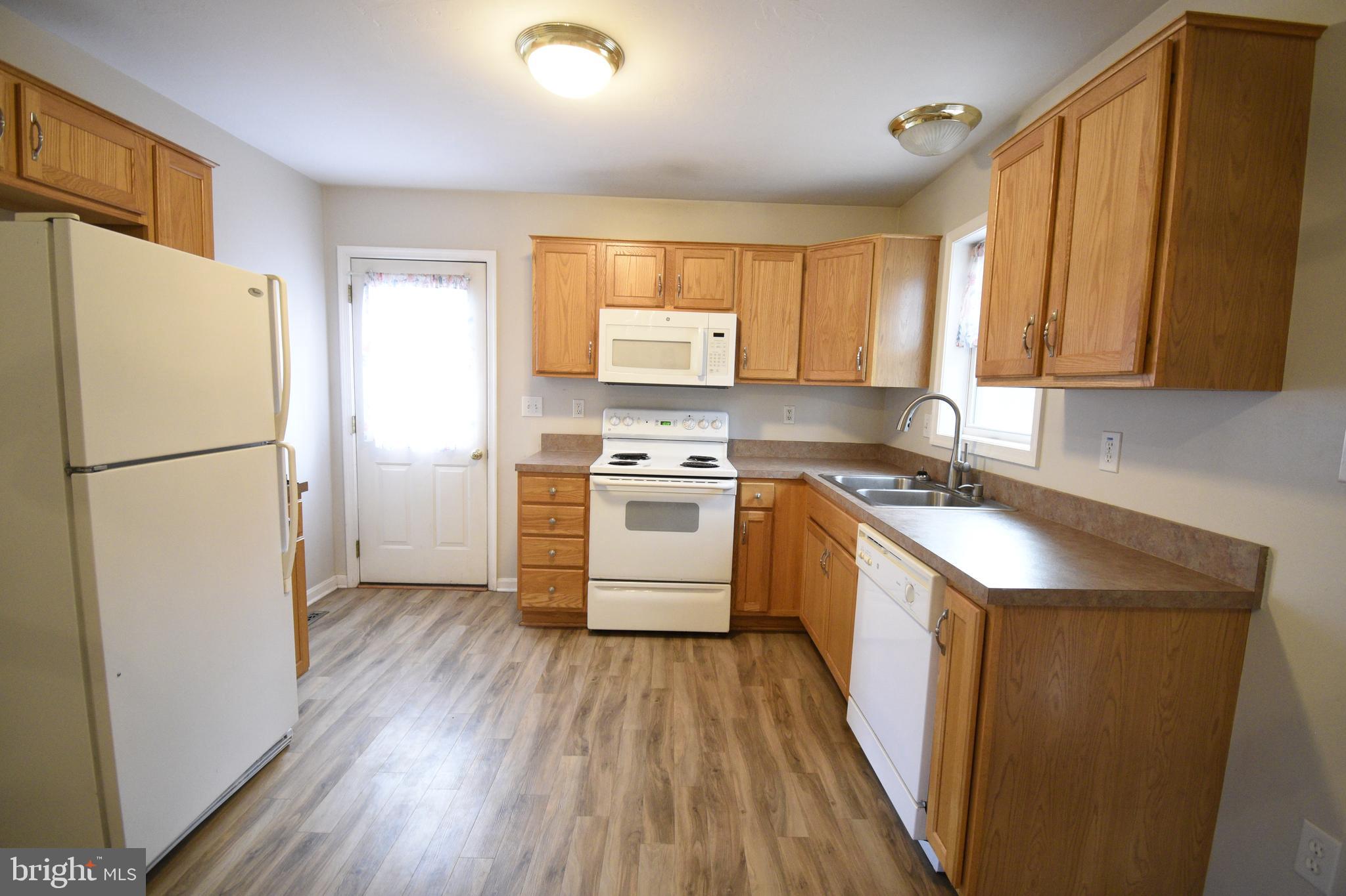 5716 Bull Road Dover, PA 17315 - Photo 8 of 29