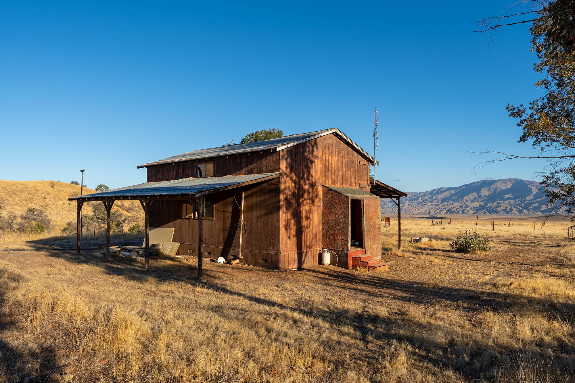 2170 Aliso Park Road New Cuyama, CA 93254 - Photo 41 of 71 a view of a house with a snow in the yard