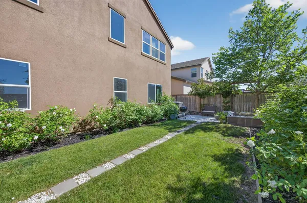 $757,000 | 638 Mesa Drive, Madera, CA 93636
