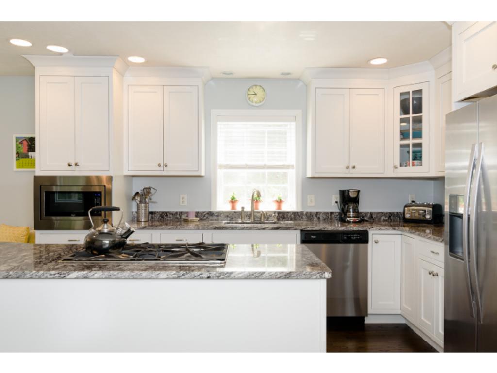 7 Oaklands Road Exeter, NH 03833 - Photo 2 of 36