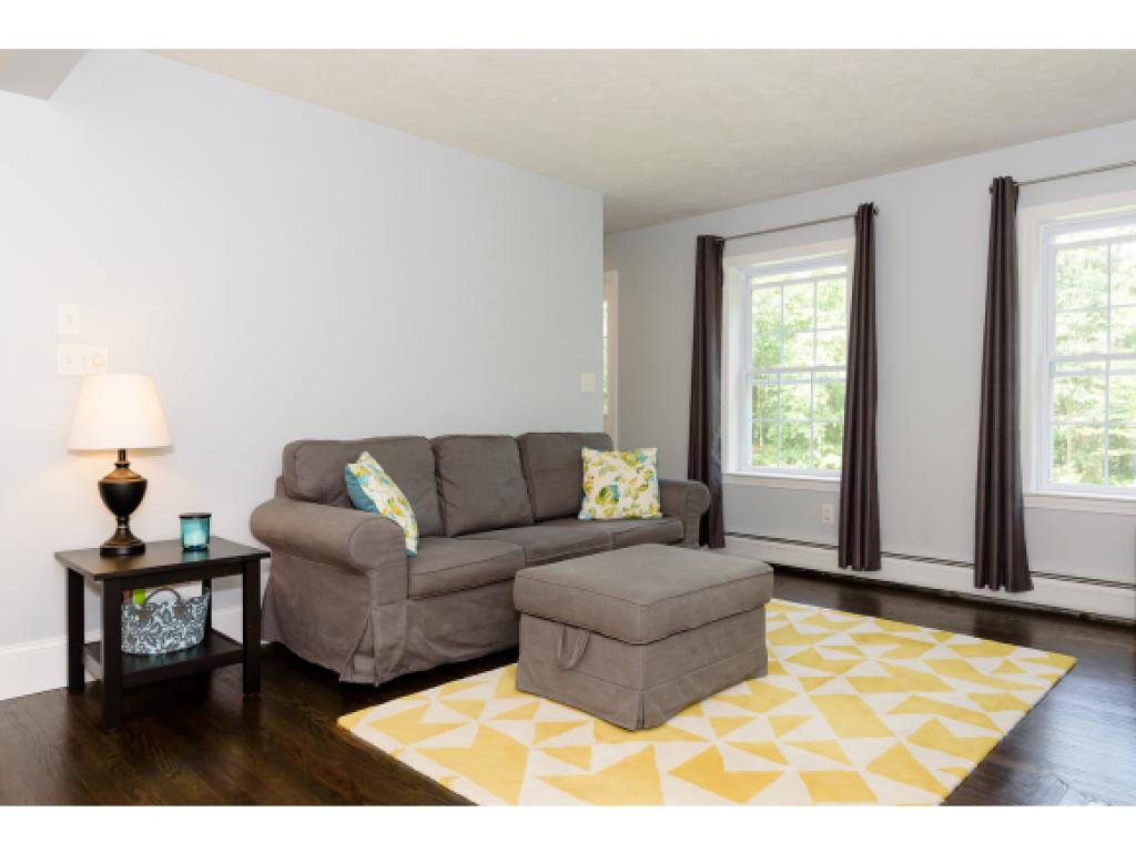 7 Oaklands Road Exeter, NH 03833 - Photo 3 of 36