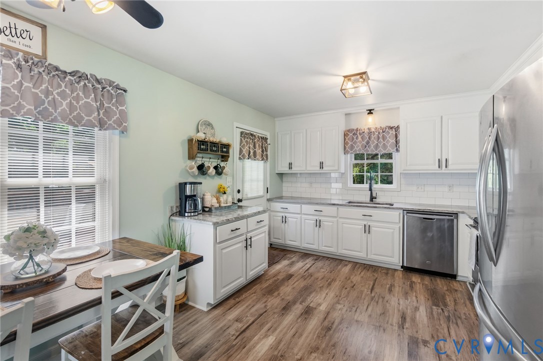11211 Quaker Road Dinwiddie, VA 23841 - Photo 10 of 52