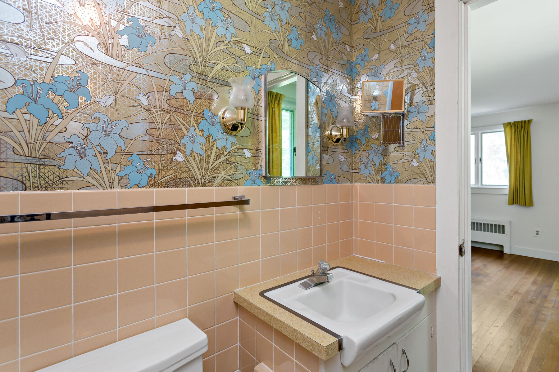 15-7 Scottsdale Road Centerville, MA 02632 - Photo 32 of 44 Primary Bath