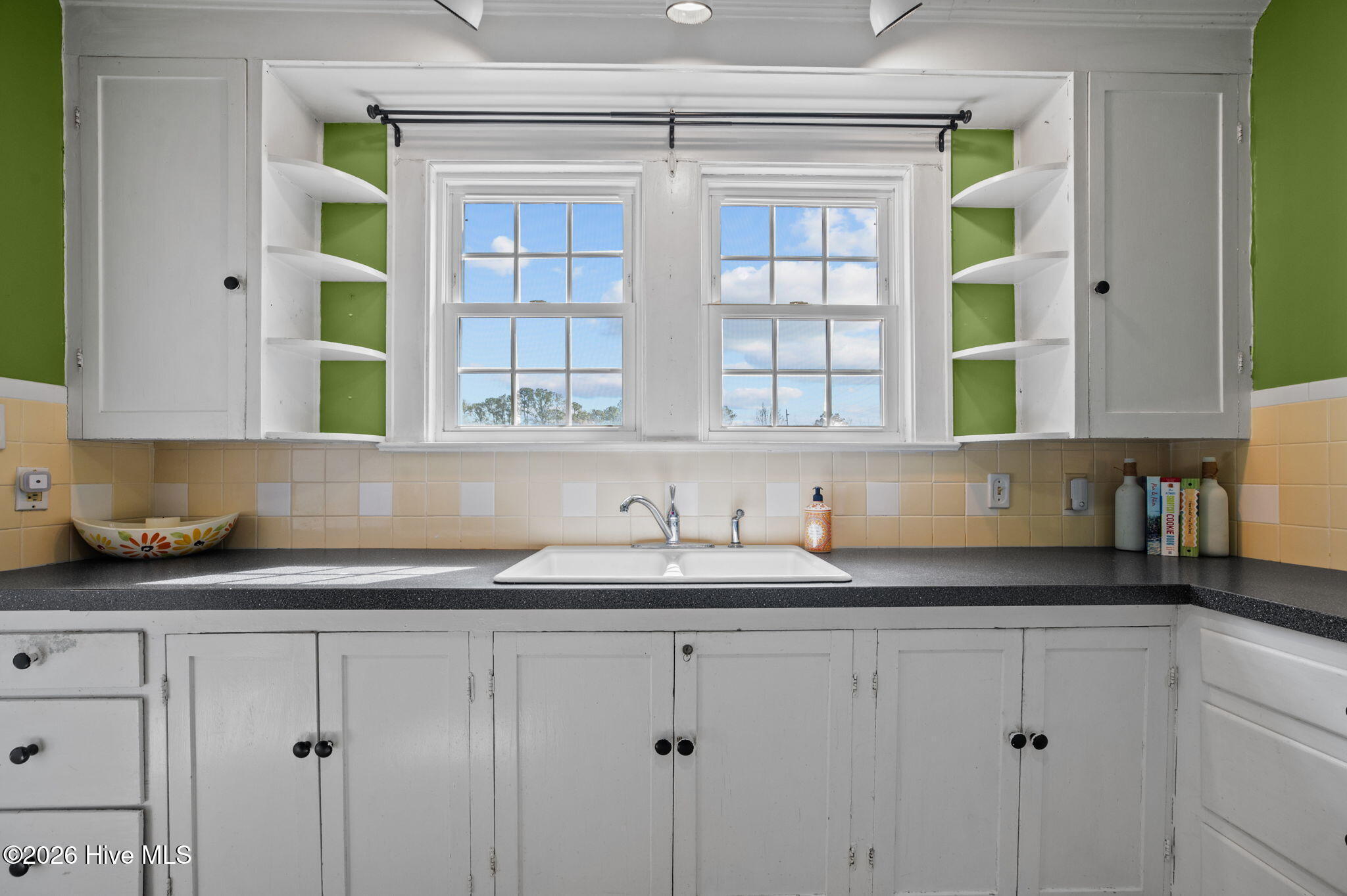 2280 West 5th Street Washington, NC 27889 - Photo 14 of 51 Kitchen