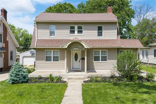 $295,000 | 1359 Delia Avenue, Akron, OH 44320