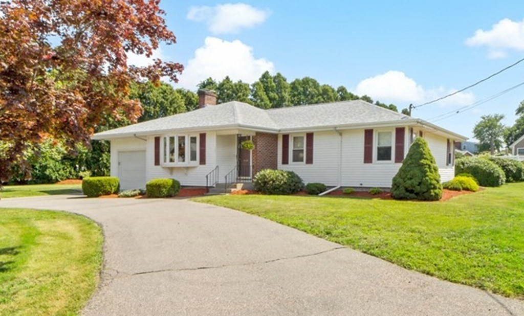 543 Kaufman Road Somerset, MA 02726 - Photo 1 of 32