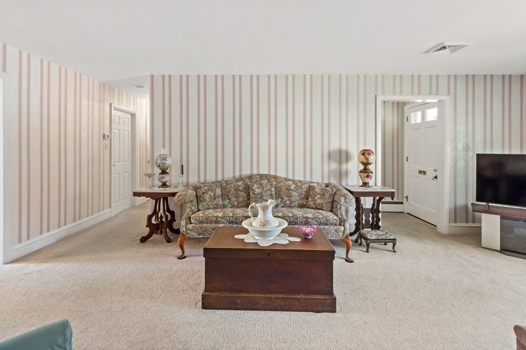 543 Kaufman Road Somerset, MA 02726 - Photo 16 of 32