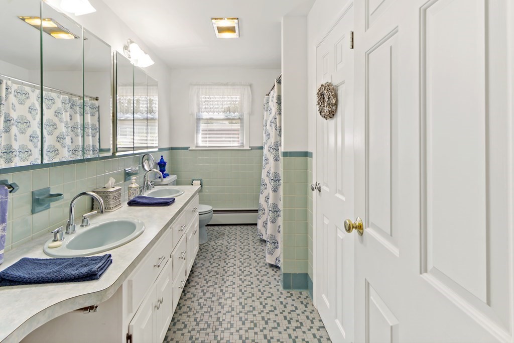 543 Kaufman Road Somerset, MA 02726 - Photo 18 of 32