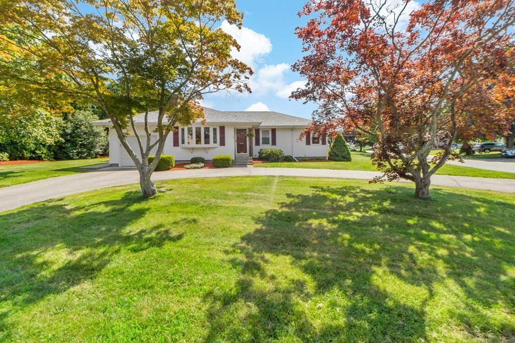 543 Kaufman Road Somerset, MA 02726 - Photo 3 of 32