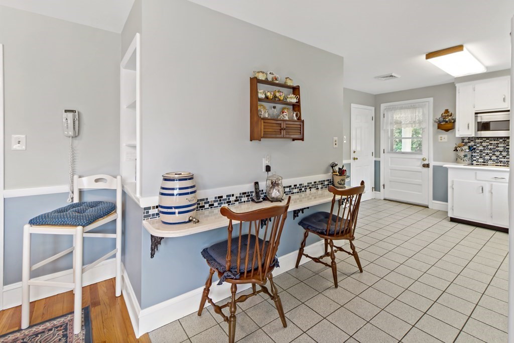 543 Kaufman Road Somerset, MA 02726 - Photo 8 of 32