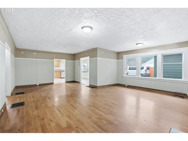 $750,000 | 3524 Southeast 119th Avenue, Portland, OR 97266