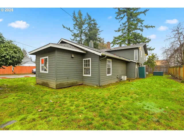 $750,000 | 3524 Southeast 119th Avenue, Portland, OR 97266