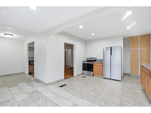 $750,000 | 3524 Southeast 119th Avenue, Portland, OR 97266