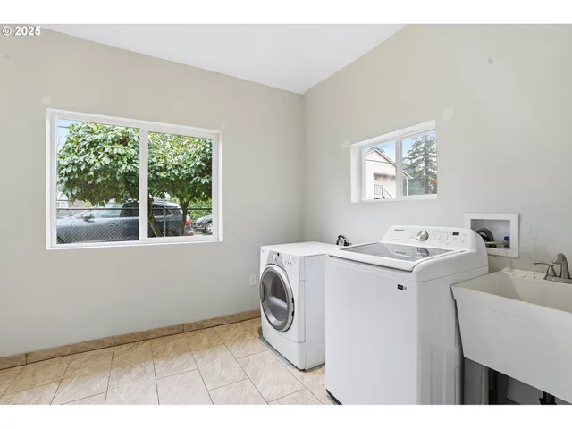 $750,000 | 3524 Southeast 119th Avenue, Portland, OR 97266