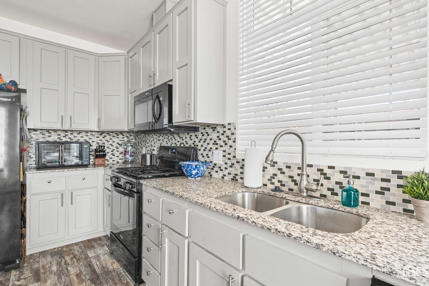 Undisclosed Address Bakersfield, CA 93312 - Photo 19 of 34